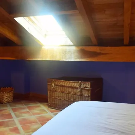 Ferienhaus La Casuca De Noriega. Entre Llanes Y Comillas Noriega